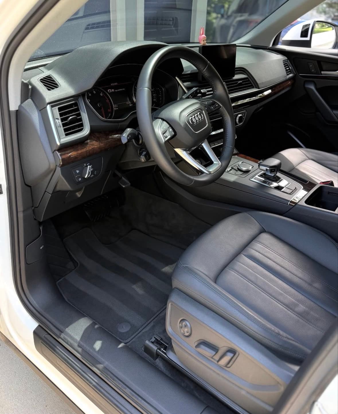 Audi Q5 - Interior Detail